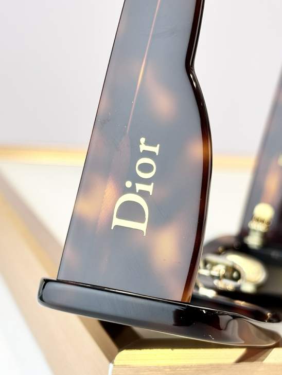 Picture of Dior Sunglasses _SKUfw79722222fw